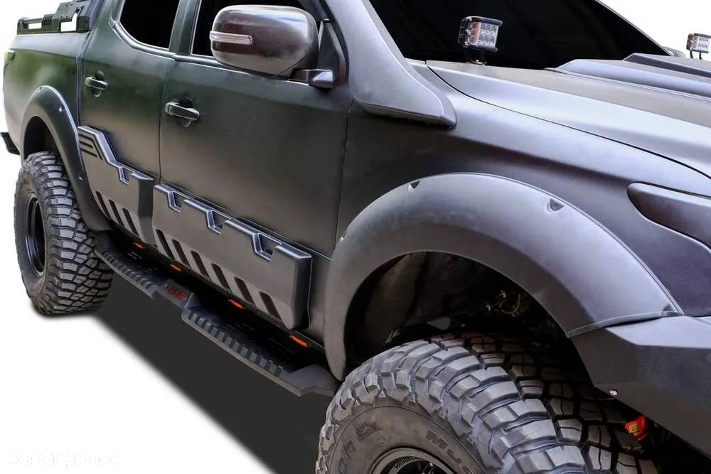 Listwy Boczne Nakładki Ochronne na Drzwi MITSUBISHI L200 2014- 2023 - 4