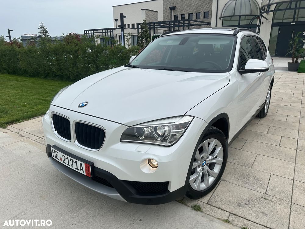 BMW X1 xDrive18d Sport Line - 1
