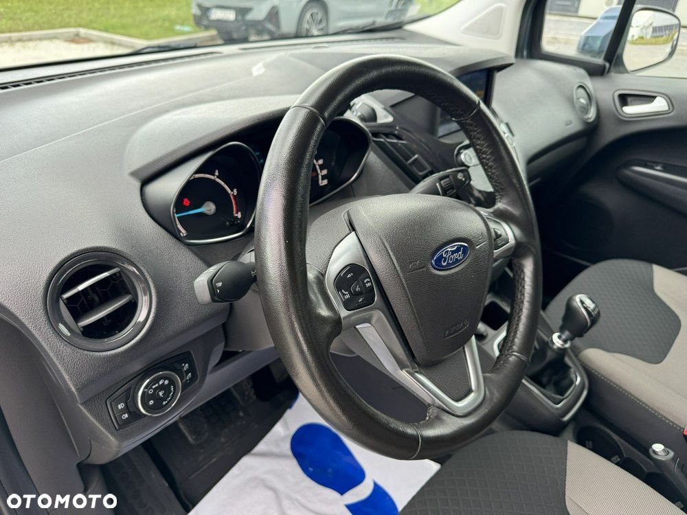 Ford Tourneo Courier - 19