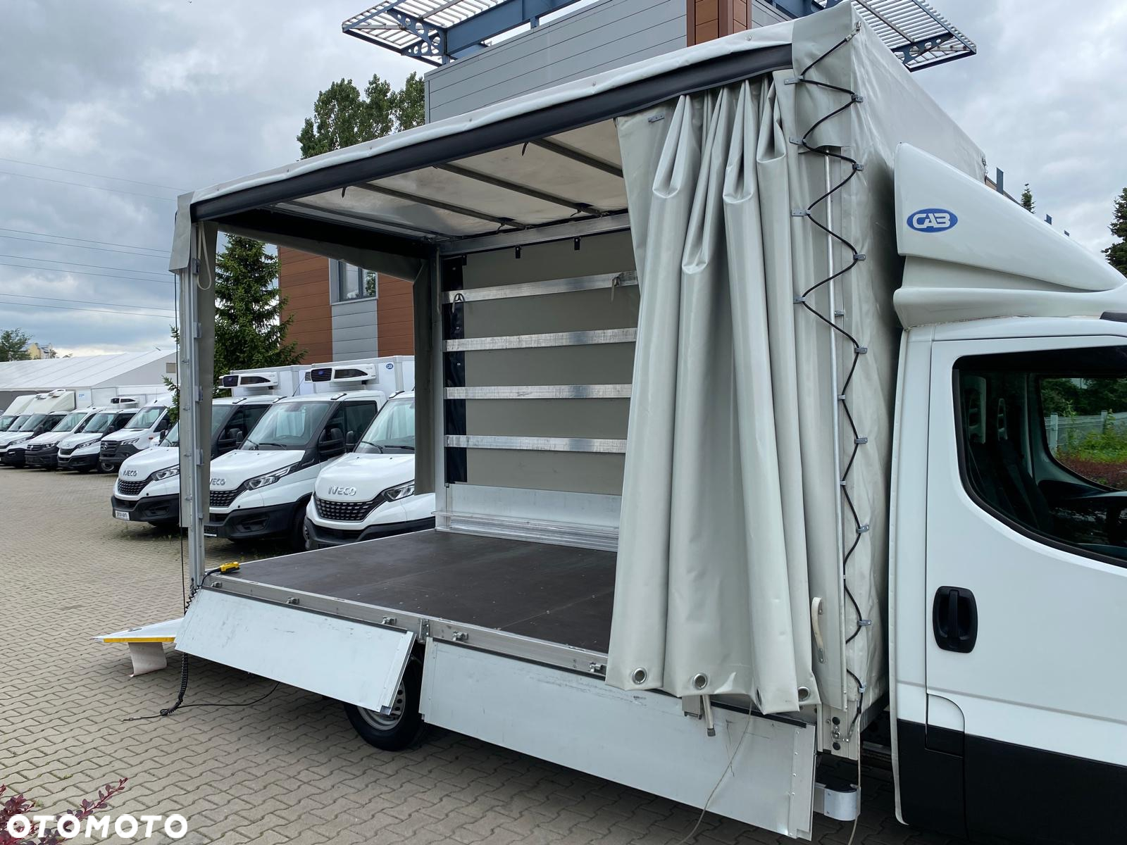 Iveco DAILY 35S16 HI-MATIC FIRANKA OBUSTRONNA 8 PALET WINDA BAR - 22