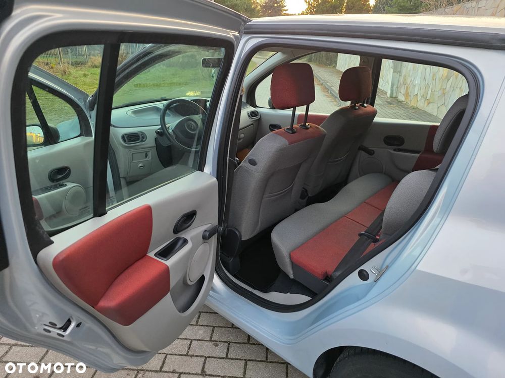 Renault Modus 1.6 16V Dynamique - 12