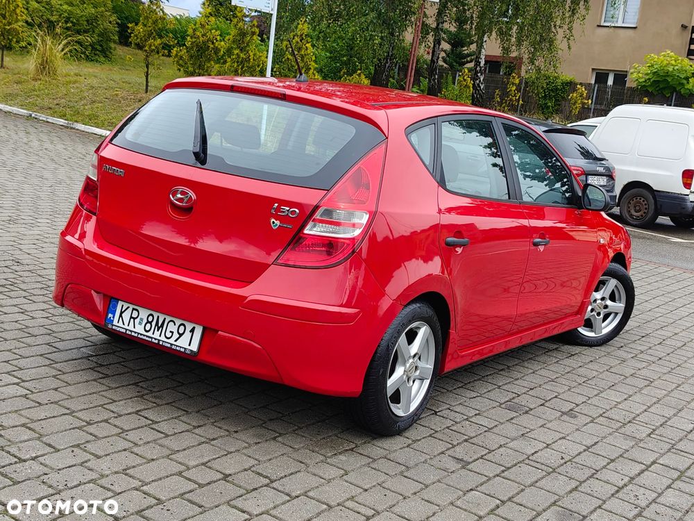 Hyundai i30 1.4 Blue Comfort - 4