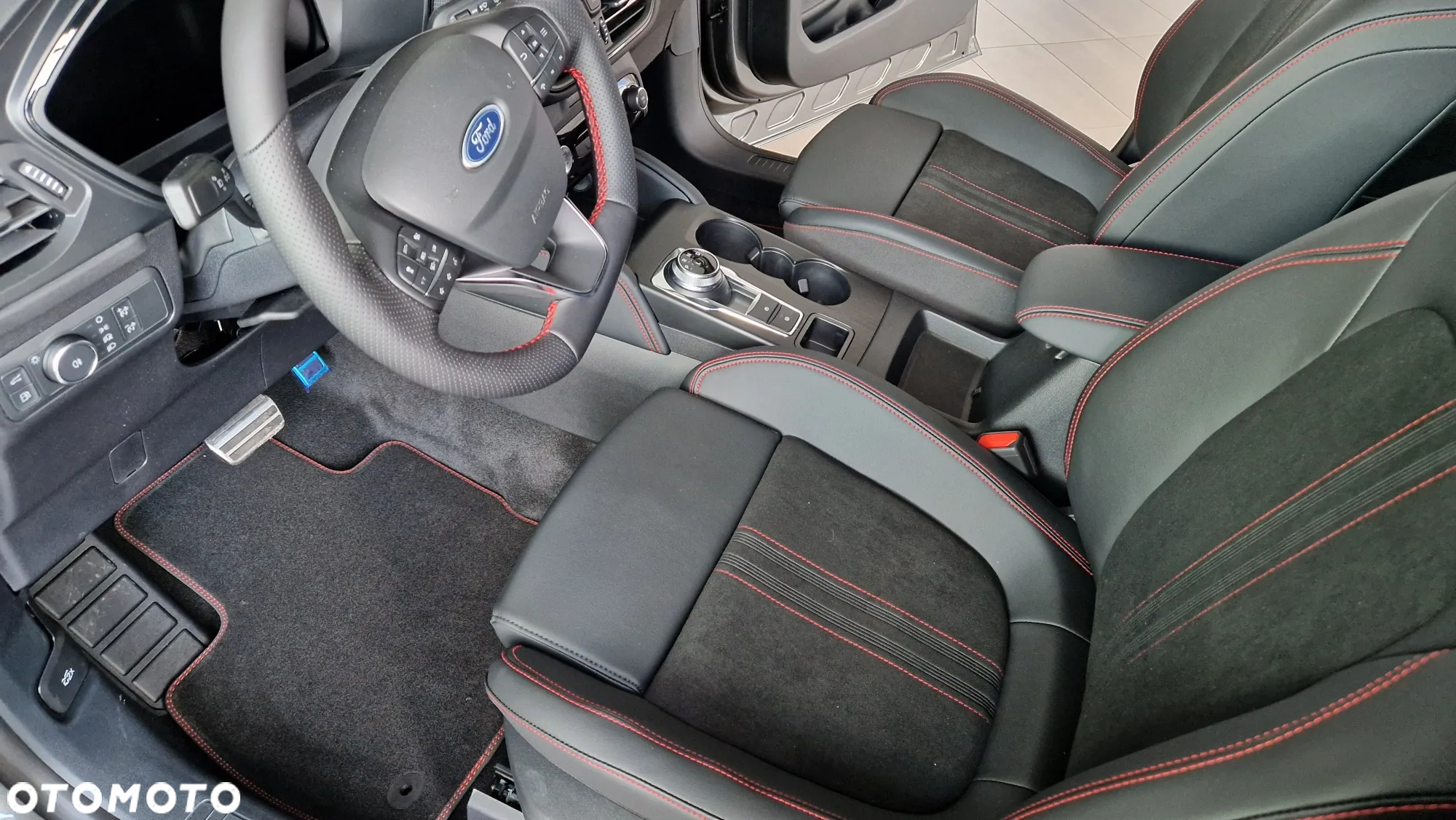 Ford Kuga 2.5P PHEV FWD ST-Line X eCVT - 13