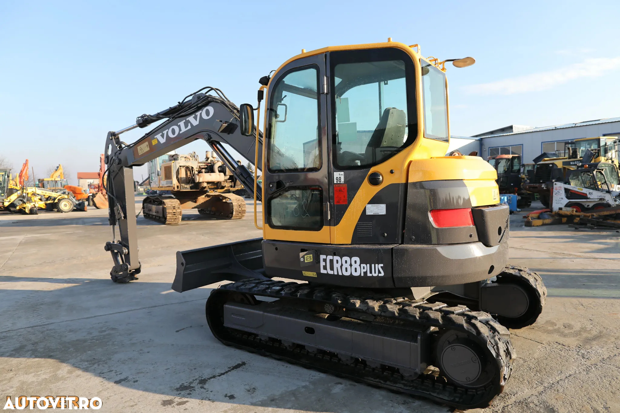 Volvo ECR 88 PLUS - 3