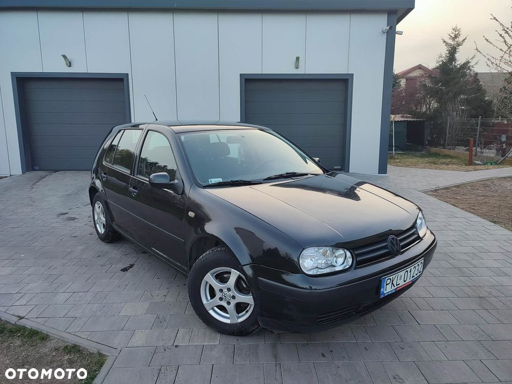 Volkswagen Golf 1.6 Comfortline - 3