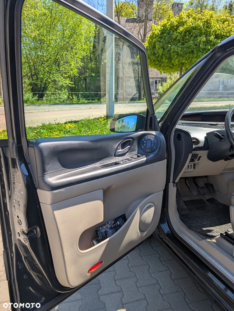 Renault Espace 2.0 dCi FAP Initiale - 7