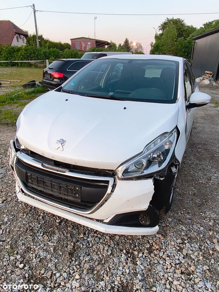 Peugeot 208 PureTech 82 Urban Move - 4