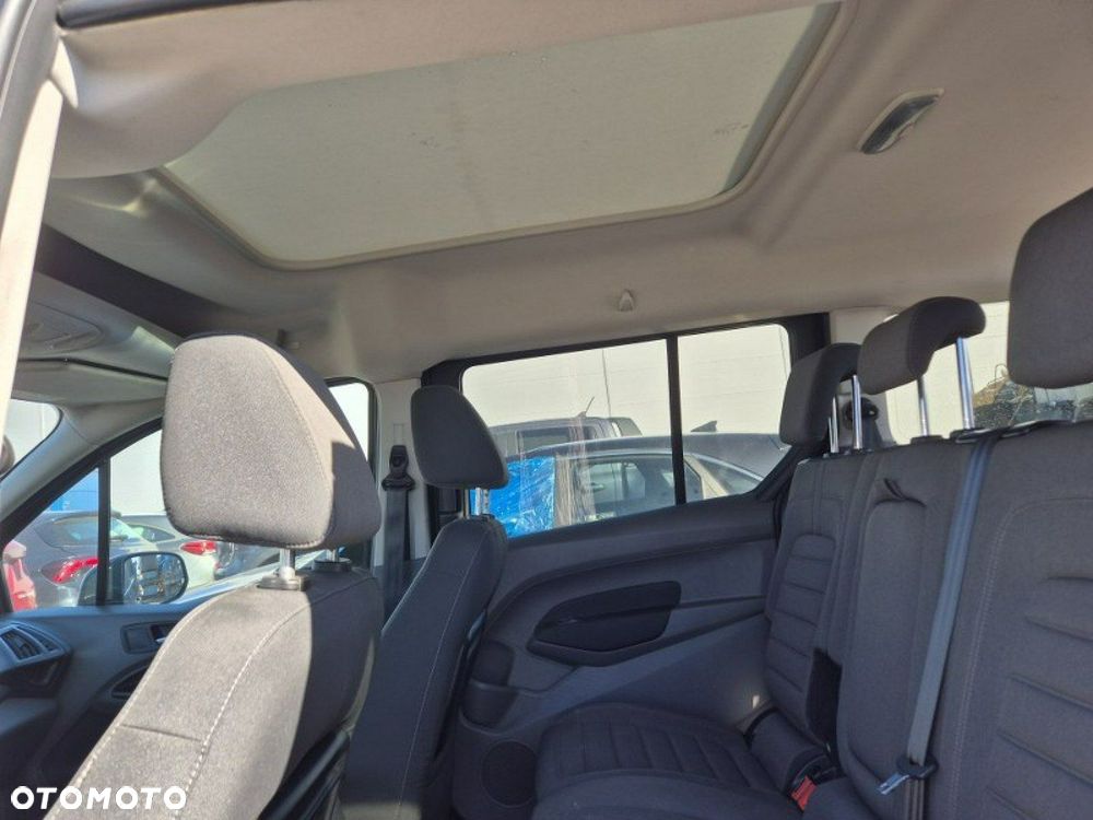Ford Tourneo Connect Grand - 21