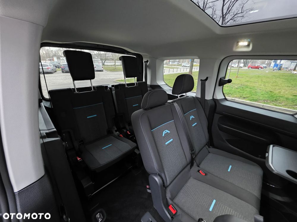 Ford Tourneo Connect 2.0 EcoBlue Active - 32