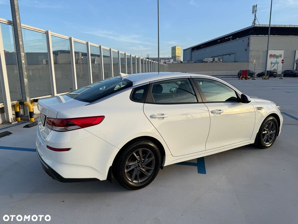 Kia Optima - 10