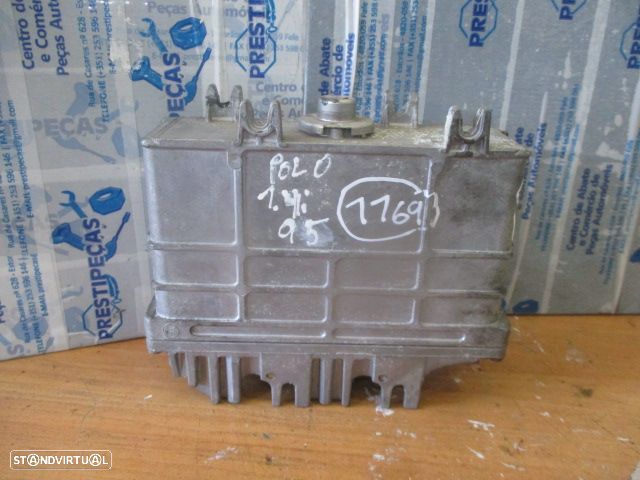 Centralina 030906027K VW POLO 1995 1.4I BOSCH - 1