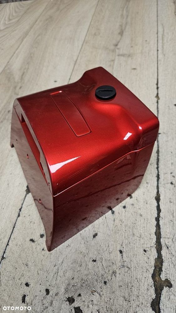 Nowy Schowek Tył Ogon Suzuki GP100 / GP125  45500-39125-00J - 2