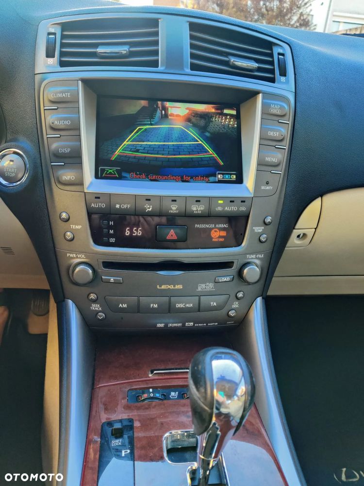 Lexus IS 250 Executive Line - 15