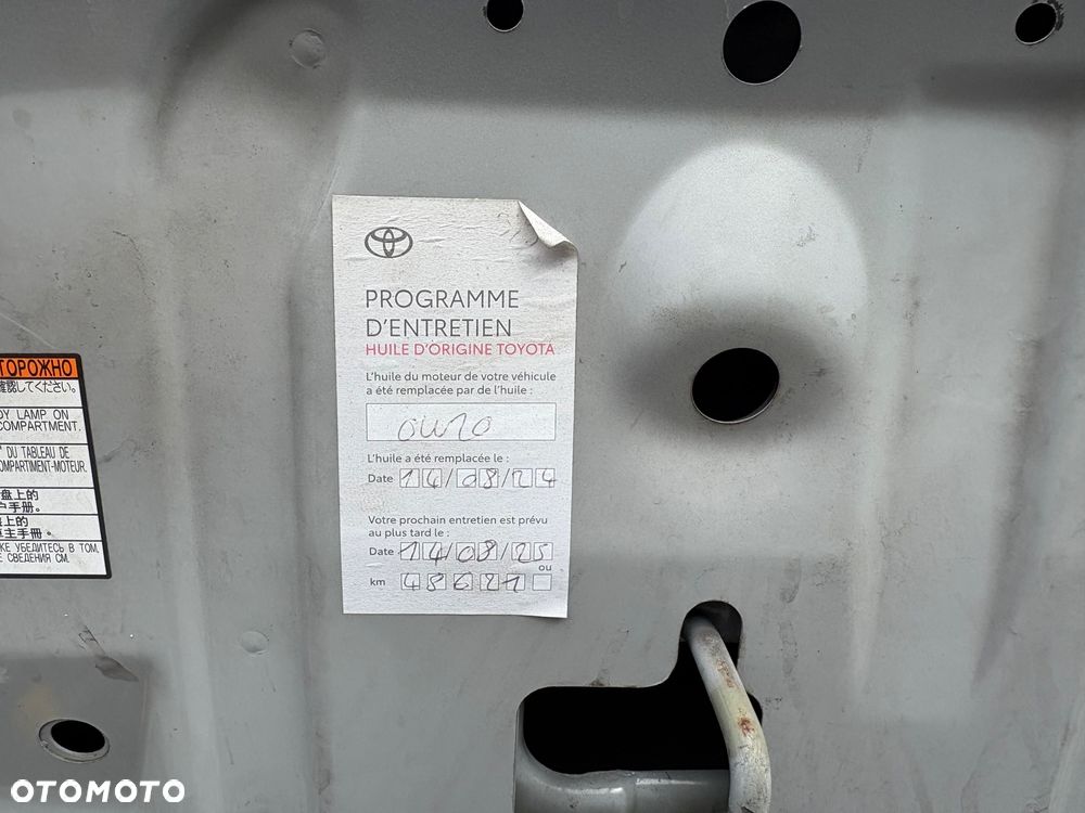 Toyota Yaris Hybrid 100 GR Sport - 26