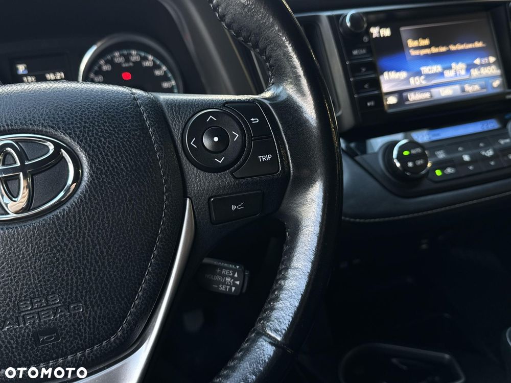 Toyota RAV4 Hybrid Premium 4x4 - 17