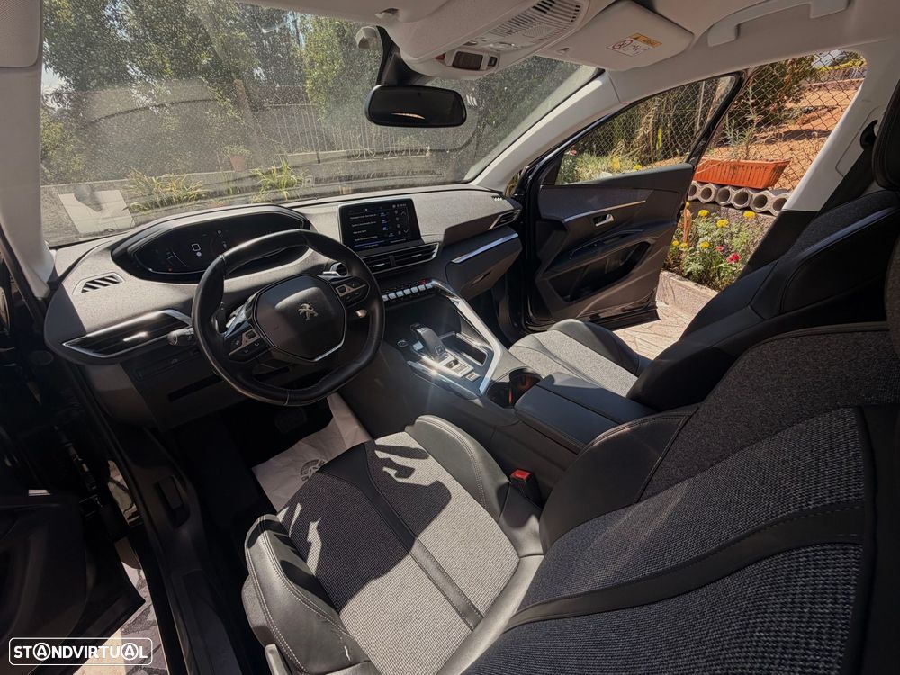 Peugeot 3008 1.2 PureTech Allure EAT6 - 28