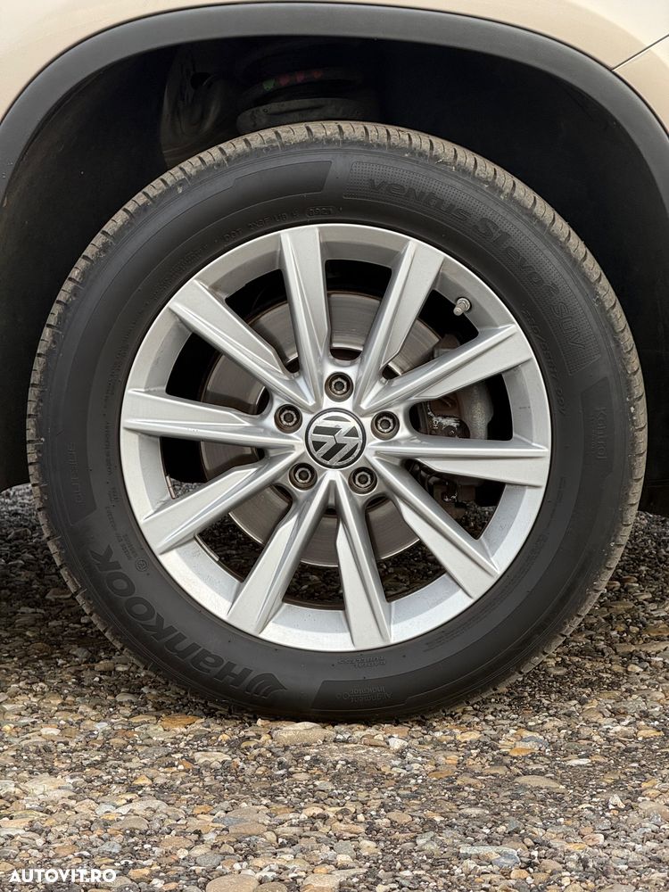 Volkswagen Tiguan - 19