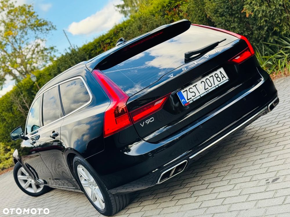 Volvo V90 D3 Geartronic Momentum Pro - 33