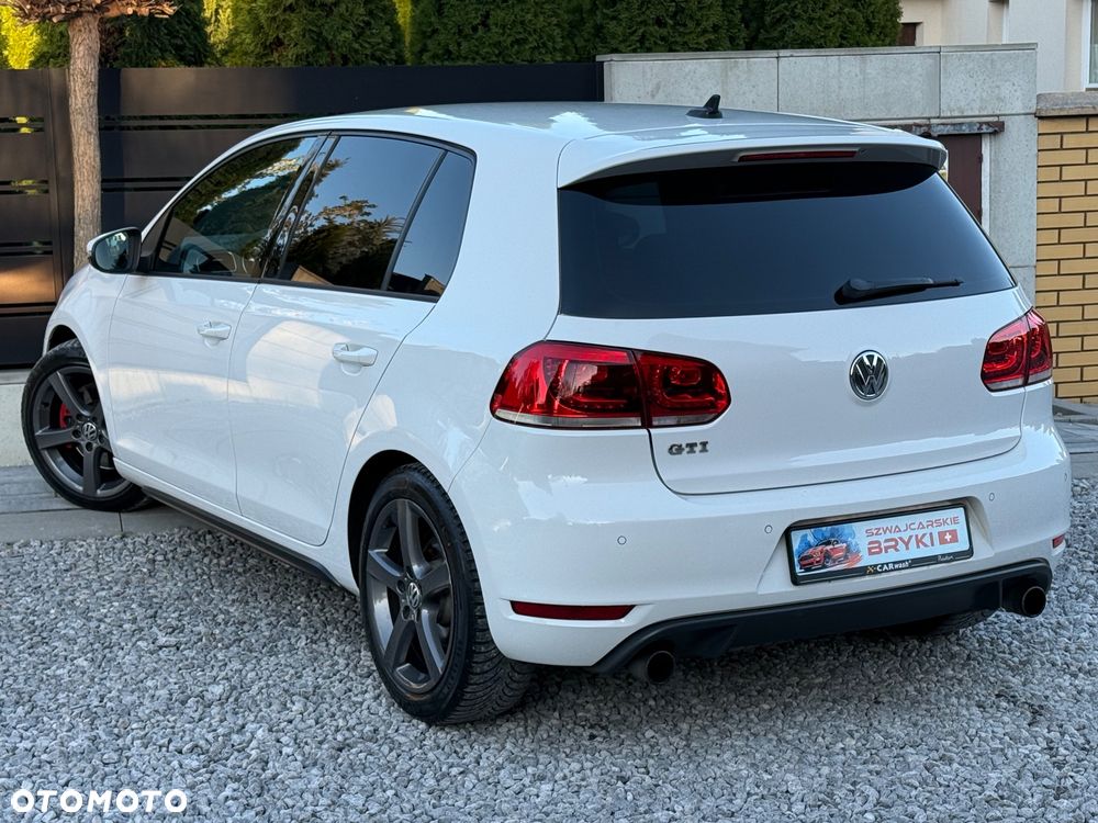 Volkswagen Golf 2.0 GTI - 13