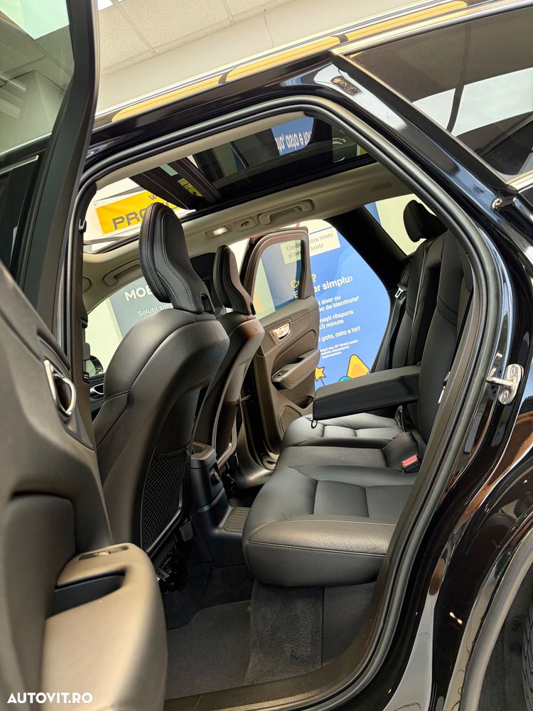 Volvo XC 60 T6 AWD Plus Bright - 8