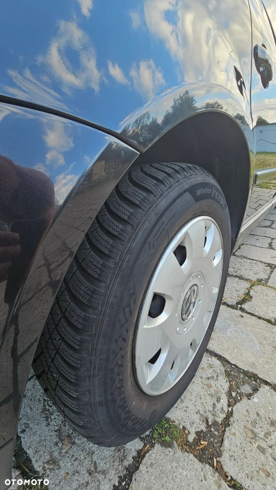 Volkswagen Passat - 17