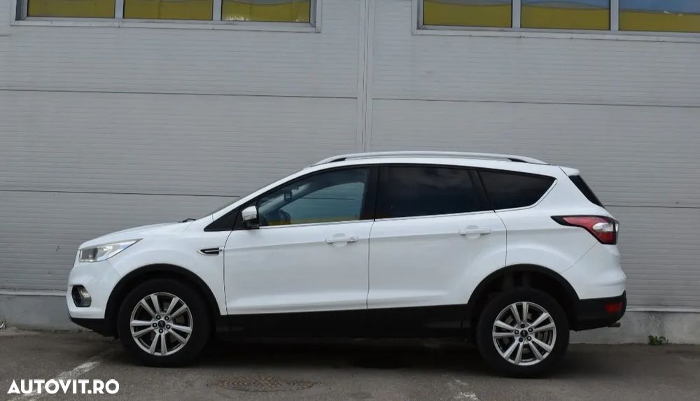 Ford Kuga 1.5 TDCi 2WD Powershift Trend - 3