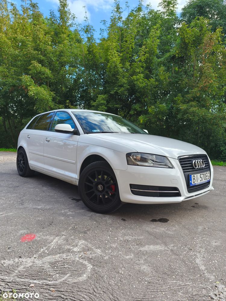 Audi A3 Sportback 1.6 Attraction - 4