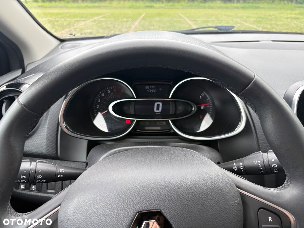 Renault Clio 1.2 16V Alize - 8