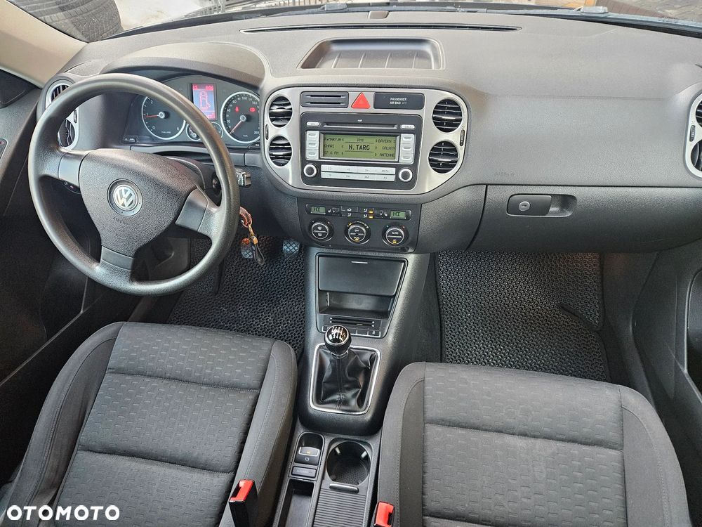 Volkswagen Tiguan - 6