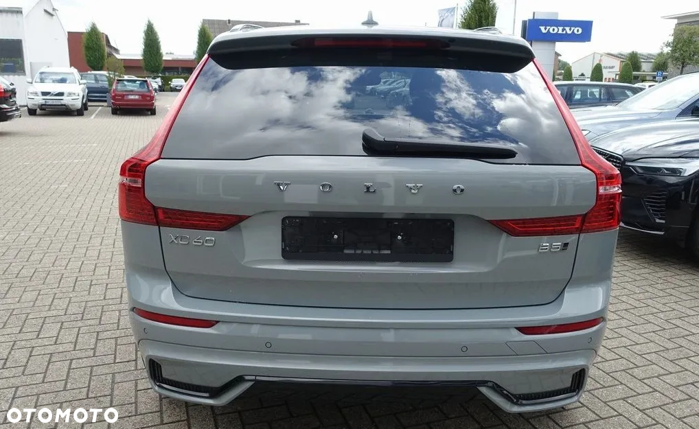 Volvo XC 60 B5 B AWD Ultra Dark - 3