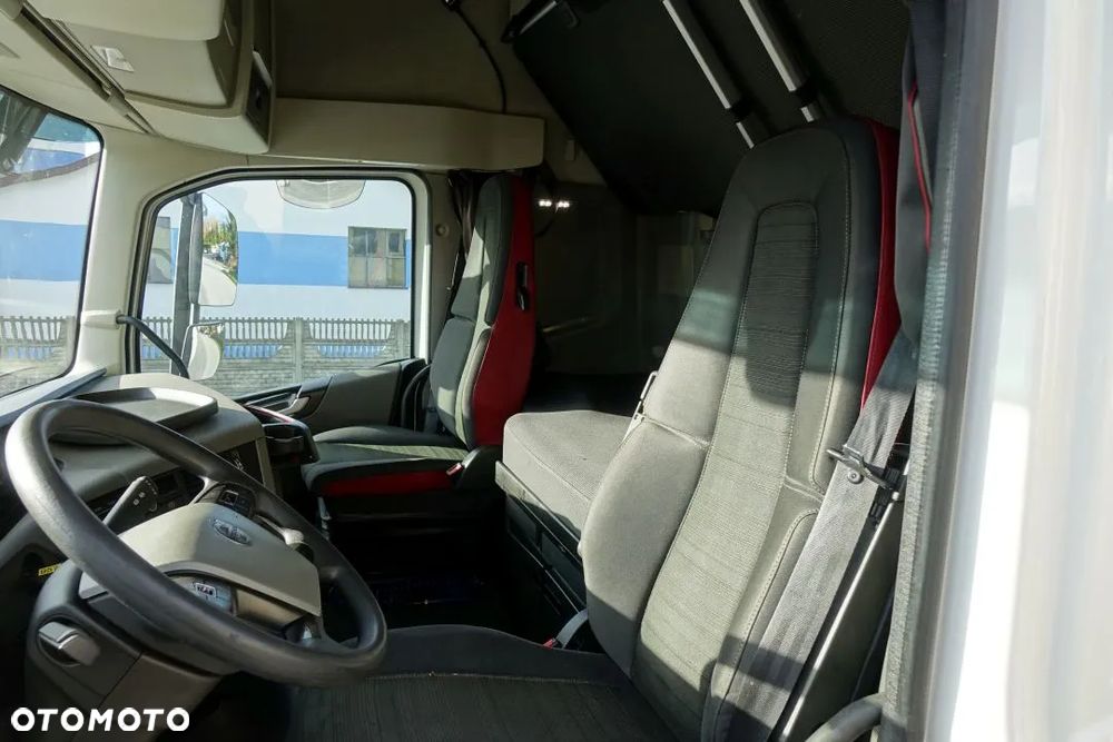 Volvo FH 460 GLOBETROTTER / STANDARD/ AUTOMAT / EURO 6 / 2 ZBIORNIKI PALIWA / KLIMATYZACJA POSTOJOWA/ LODÓWKA - 18