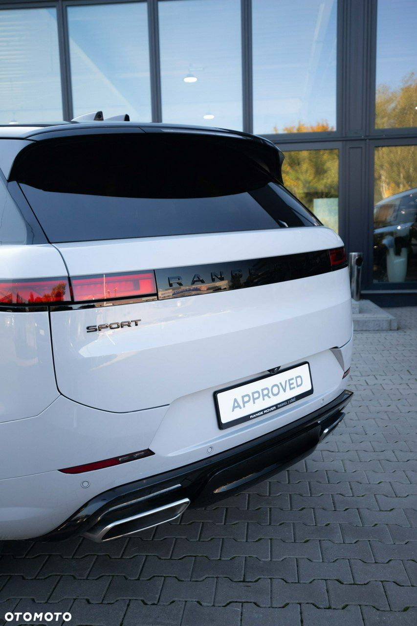 Land Rover Range Rover Sport - 12