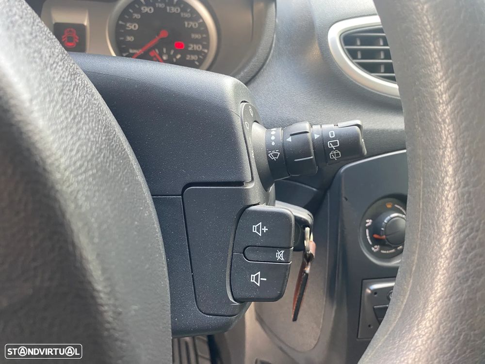 Renault Clio 1.2 TCE Dynamique S - 22