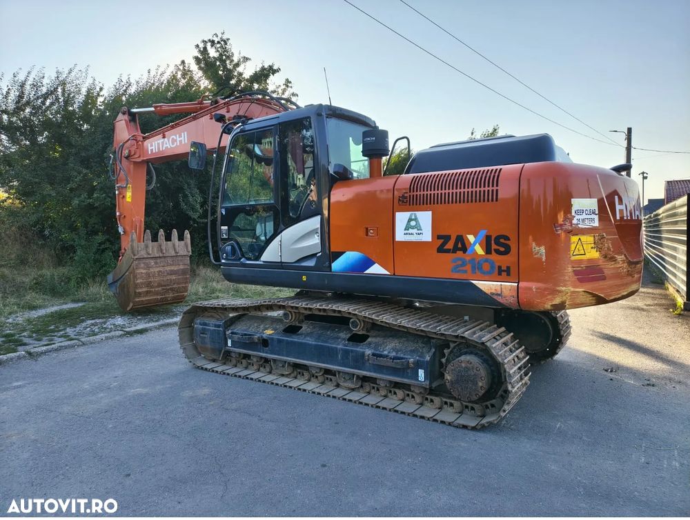 Hitachi ZAXIS 210H - 5