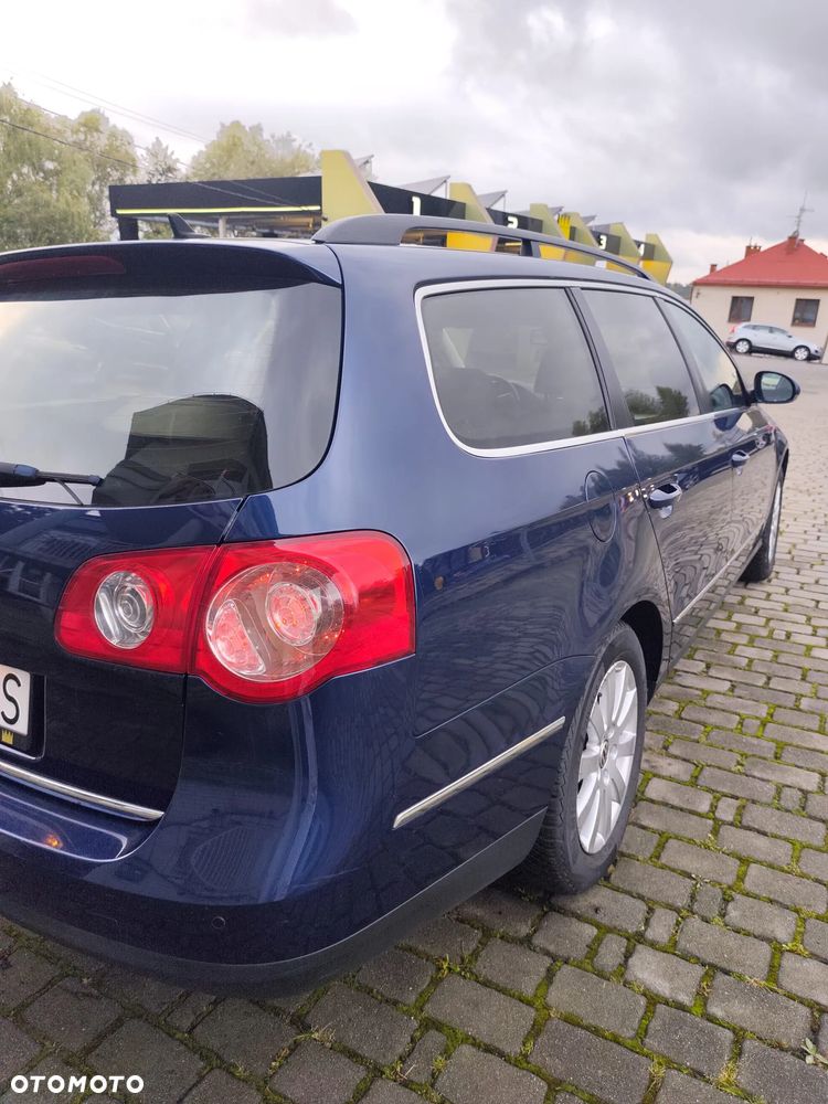 Volkswagen Passat 2.0 TDI DPF Highline - 8