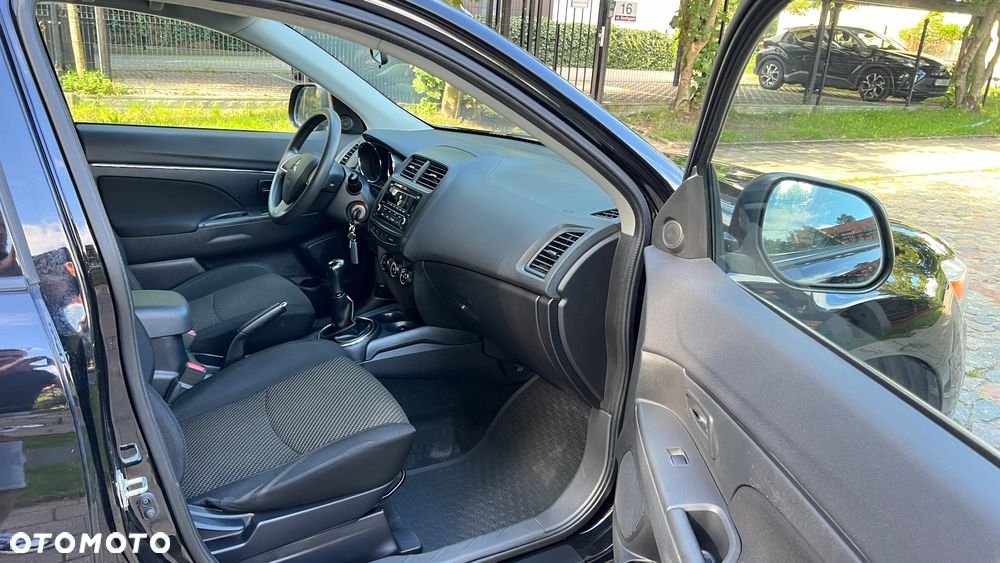 Mitsubishi ASX 1.6 Inform - 19