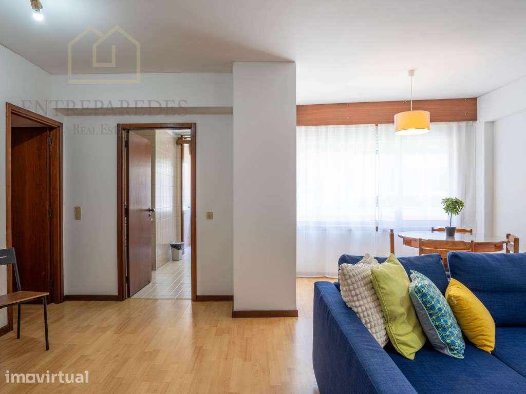 Apartamento T2 para alugar com lugar de garagem - Rua Anibal Cunha ... - Grande imagem: 4/27