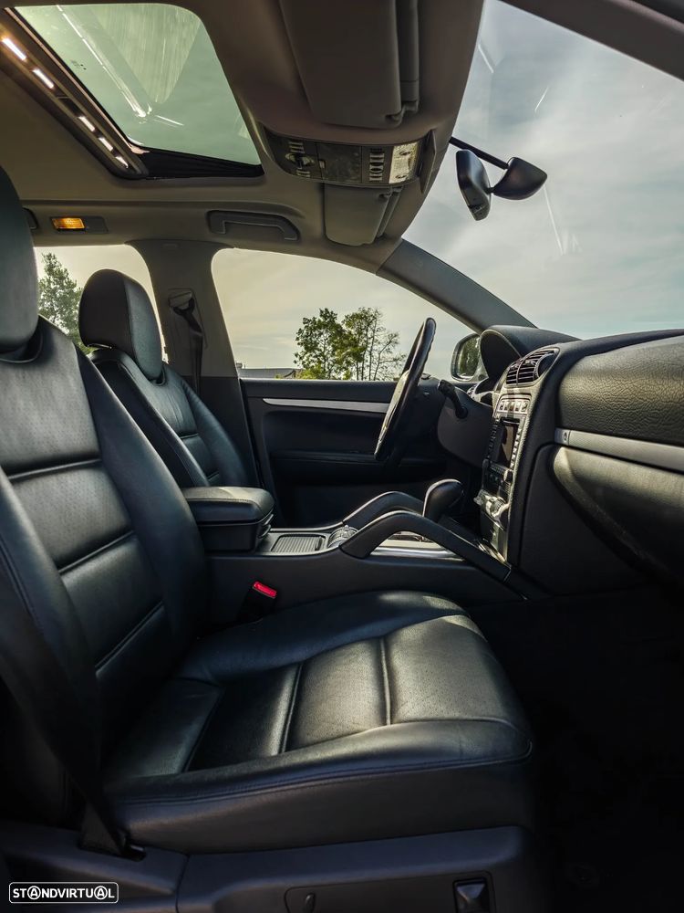 Porsche Cayenne S Tiptronic - 35