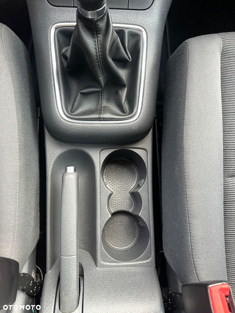 Volkswagen Golf Plus - 37