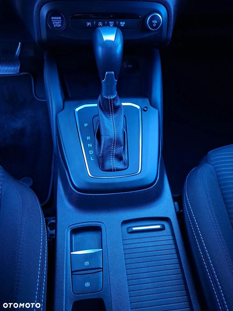 Ford Focus 1.0 EcoBoost mHEV Titanium X - 32