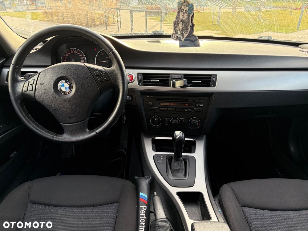 BMW Seria 3 320d DPF - 8