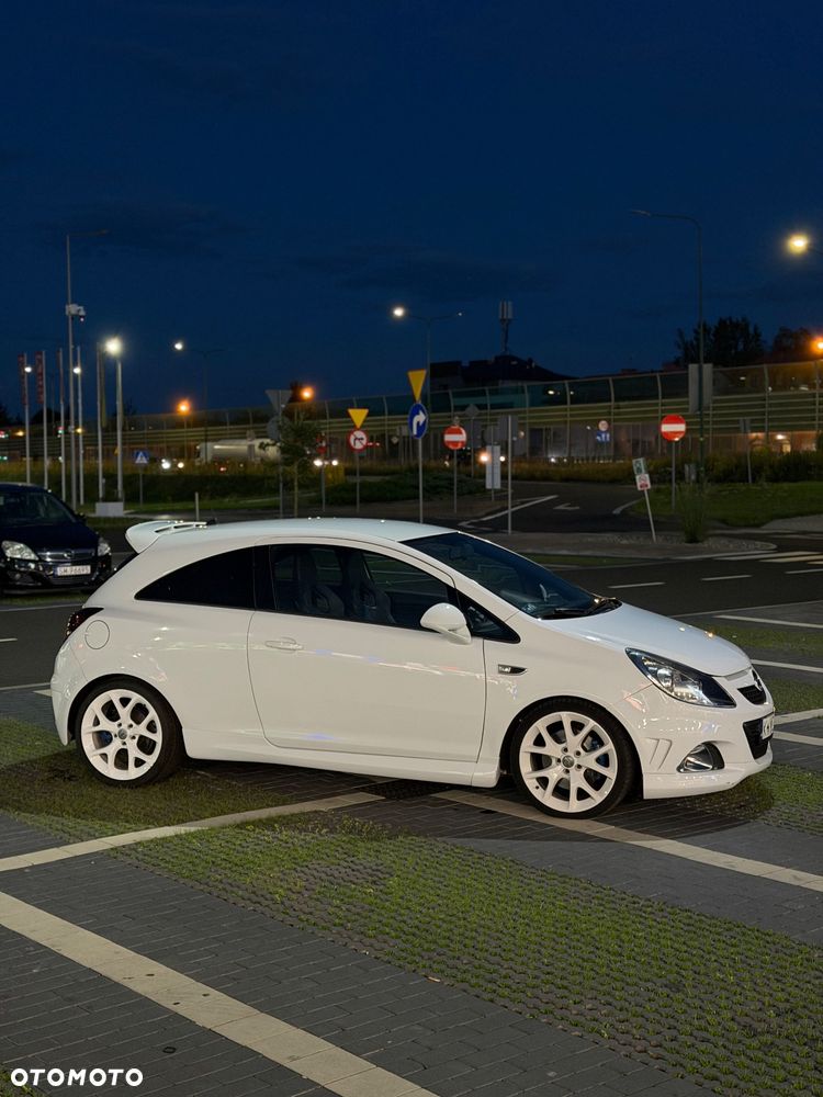 Opel Corsa - 2