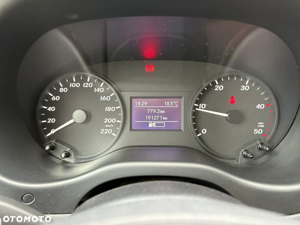 Mercedes-Benz Vito - 20