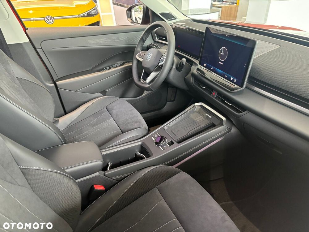 Volkswagen T-Roc - 11
