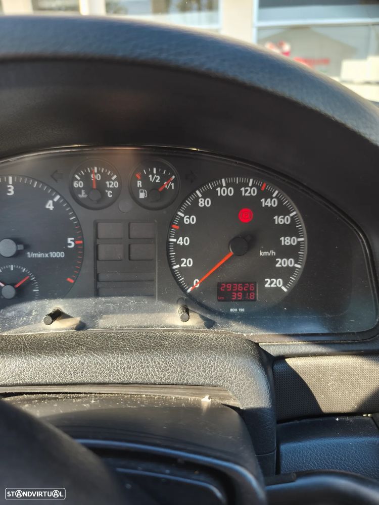 Audi A4 Avant 1.9 TDI Attraction - 5