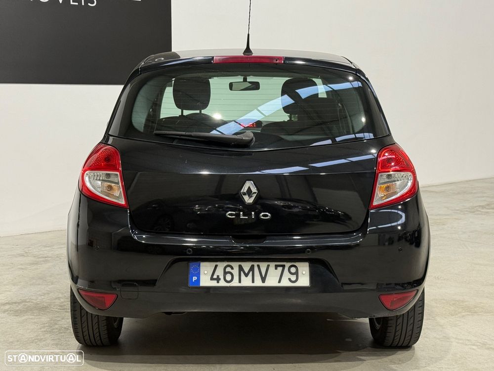 Renault Clio 1.2 16V Dynamique S - 22
