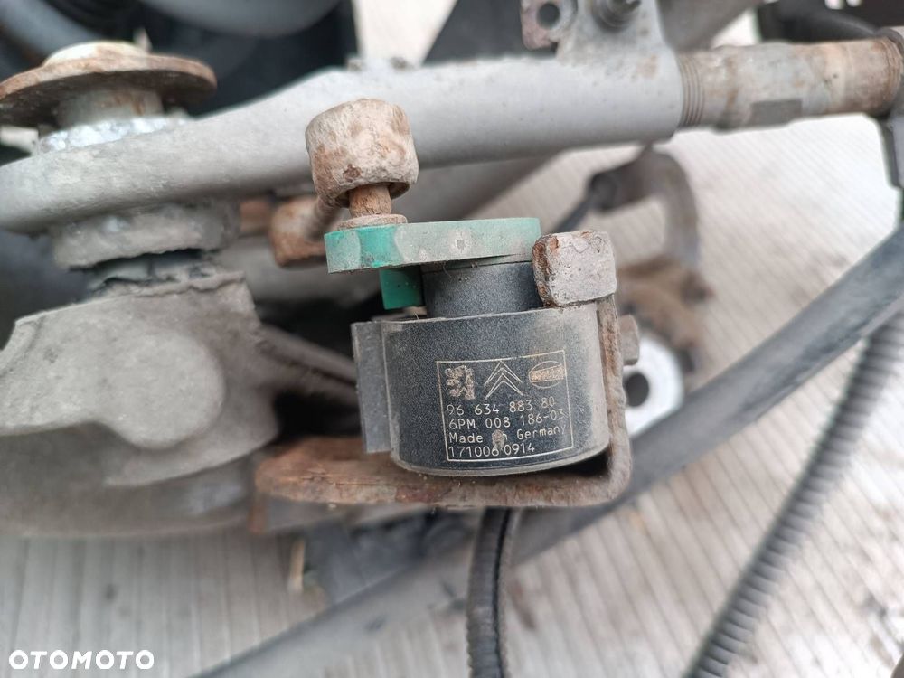 KOMPLETNE ZAWIESZENIE BELKA SANKI TYŁ WAHACZE HAMULCE PEUGEOT 407 I COUPE - 8