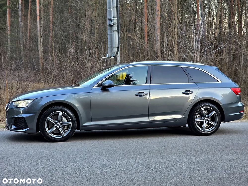 Audi A4 Avant 2.0 TDI ultra S tronic design - 17