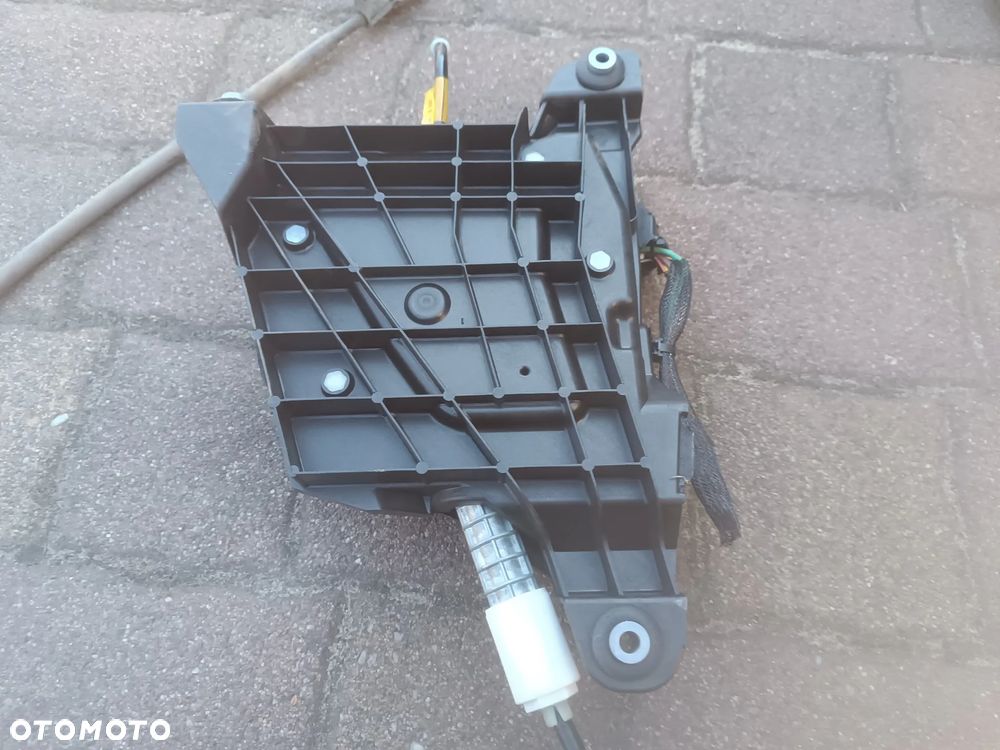 Citroen C4 Grand Picasso 1 I hamulec ręczny postojowy elektryczny 9683024880 96.830.248.80 auto na części EZRC Częstochowa - 5