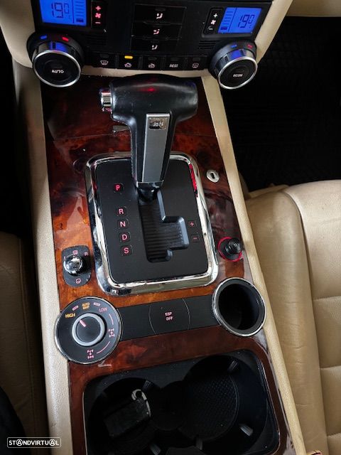 VW Touareg 2.5 TDi Tiptronic - 10